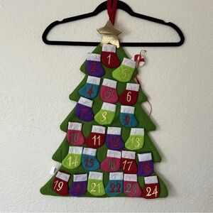 Kurt S. Adler Countdown to Christmas Tree Advent Calendar 24 Felt Mitten Pockets